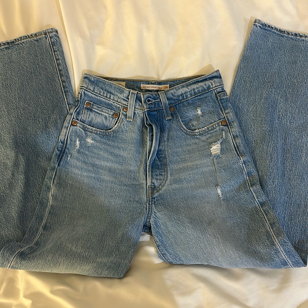 Levi’s Ribcage Straight Ankle Jeans